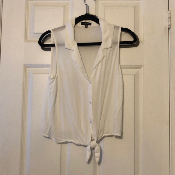 Dynamite sleeveless white button up - Picture 1 of 1